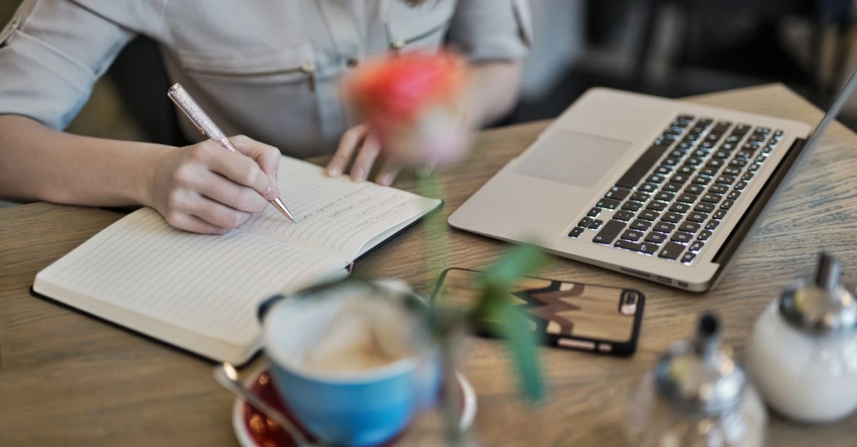 Como usar Jasper AI para escrever blogs de forma eficaz ⎯ Foto: Judit Peter/Pexels