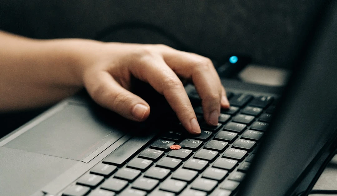 Keyword Clusters: o que é e como usar esta estratégia para potencializar seu SEO de forma inteligente ⎯ Foto: Szabo Viktor/Unsplash